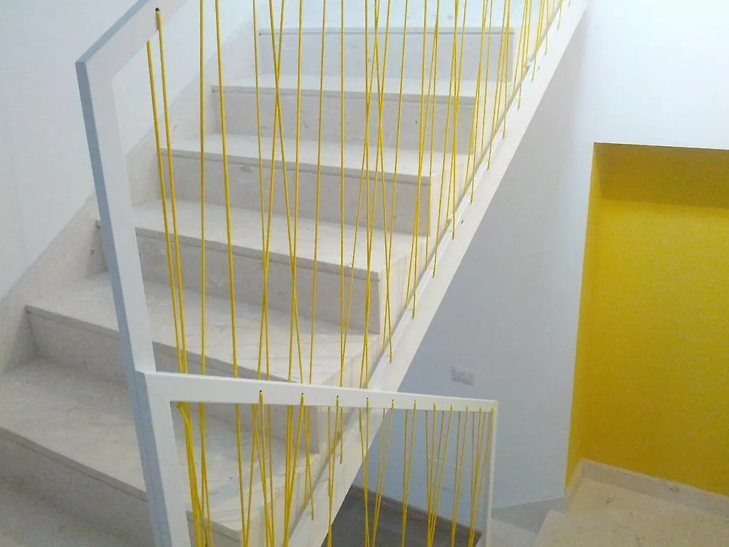 Le Officine Di Via Marsala Bed & Breakfast Legnano Italy