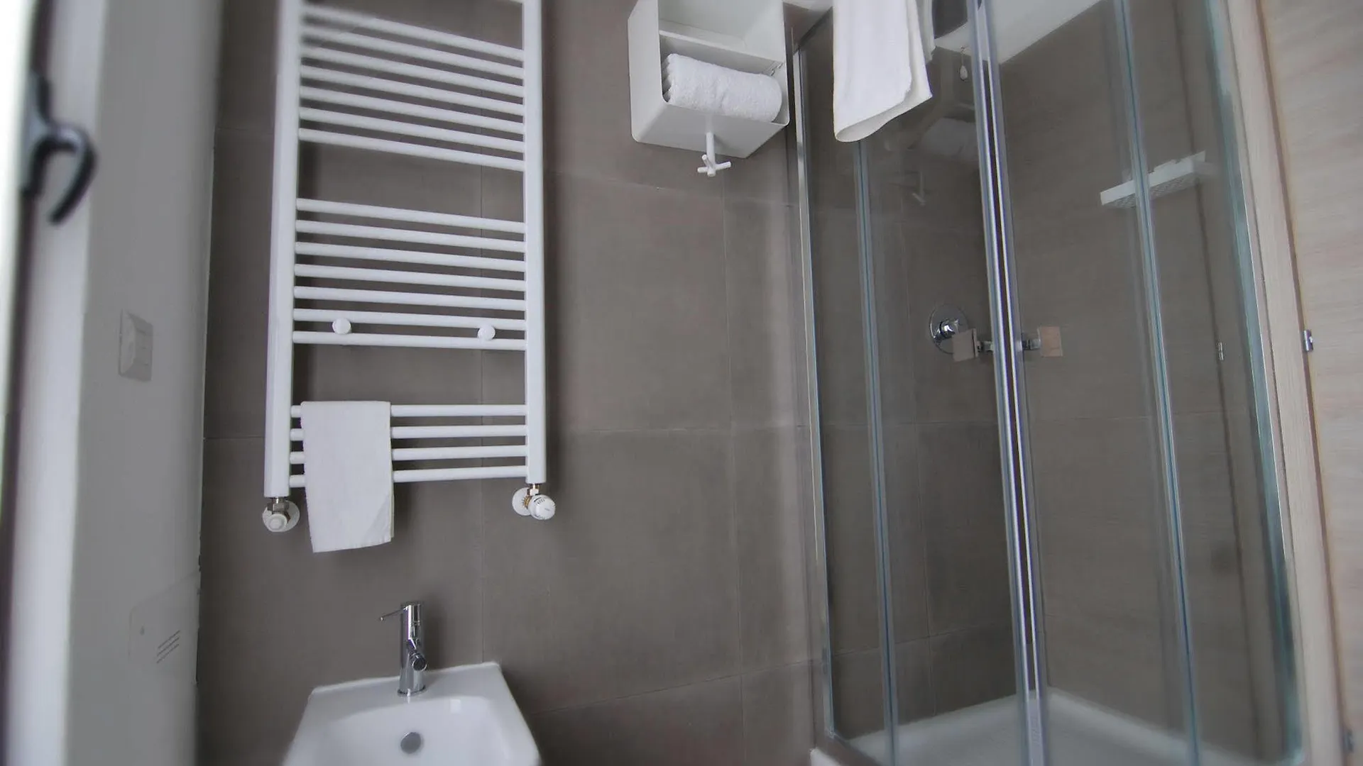 Le Officine Di Via Marsala Bed & Breakfast Legnano