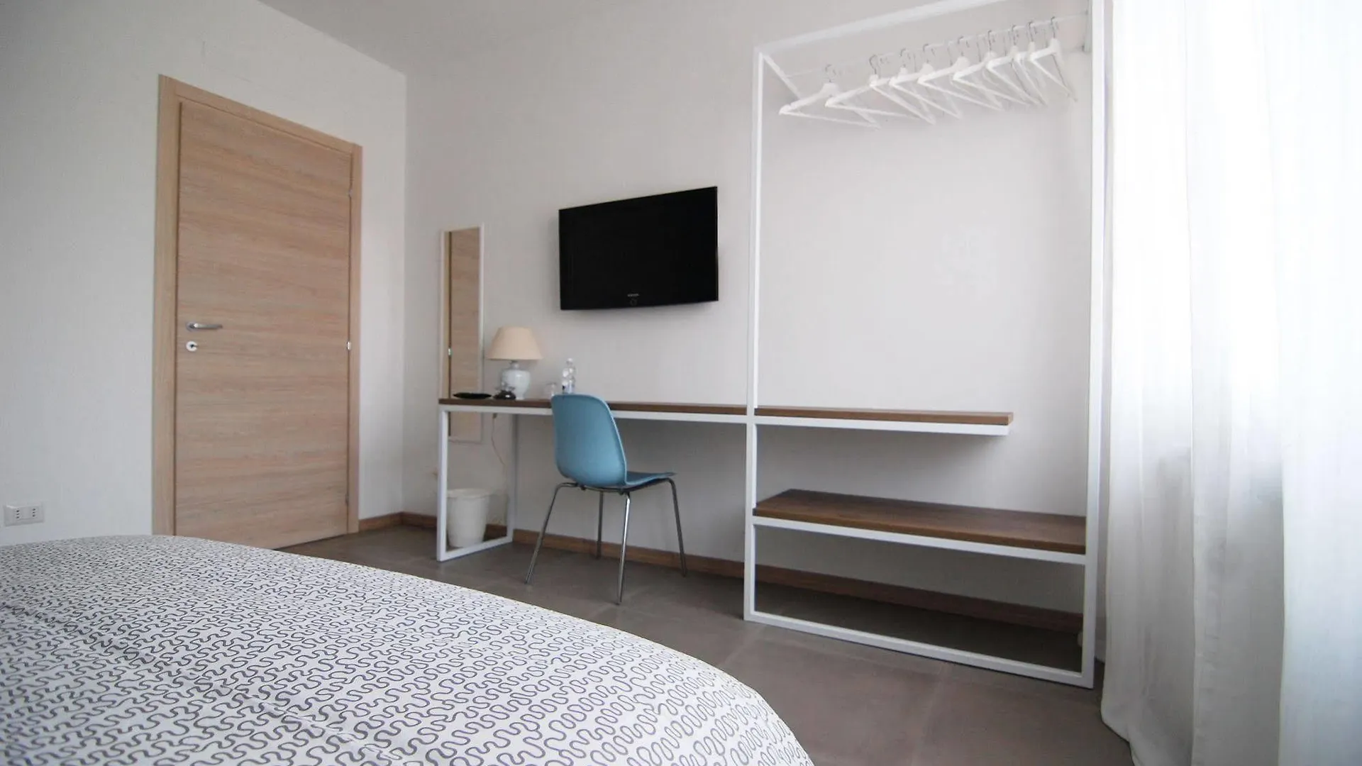 Le Officine Di Via Marsala Bed and Breakfast Legnano Bed & Breakfast