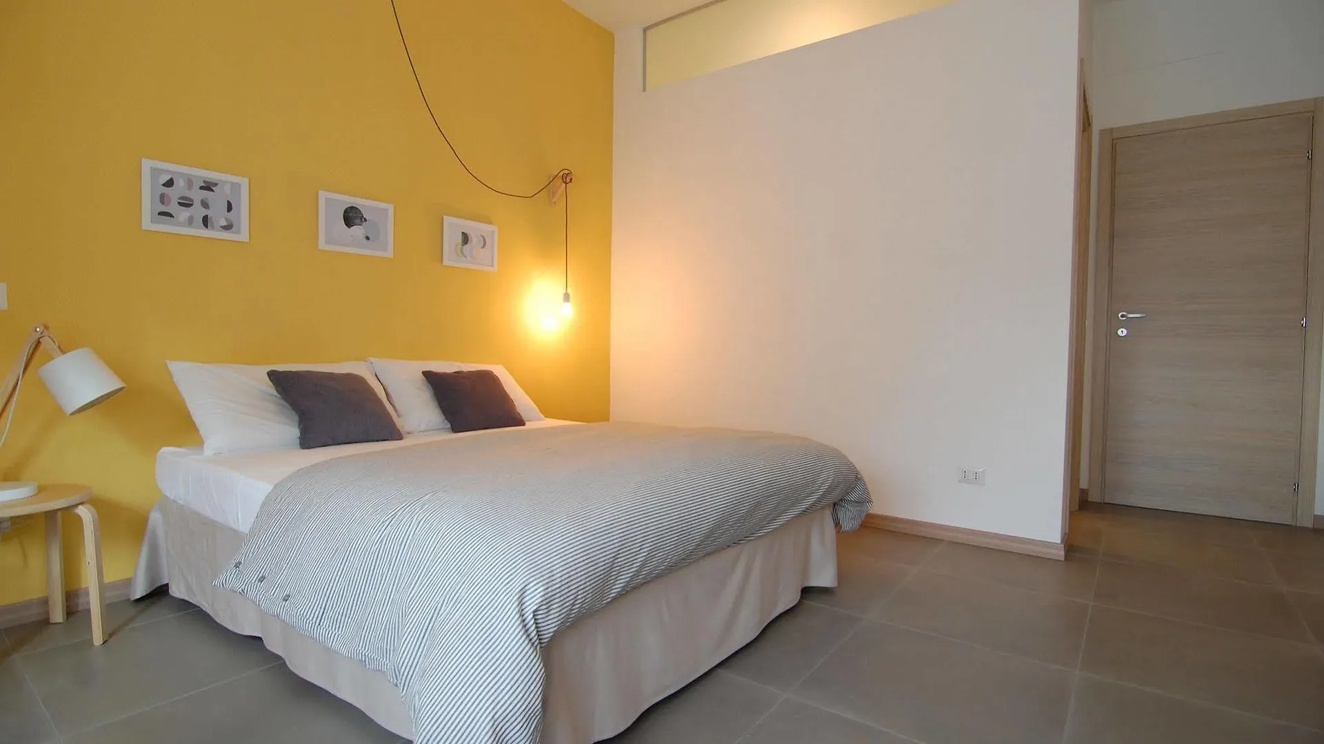 Le Officine Di Via Marsala Bed & Breakfast Legnano 2*,  Italy
